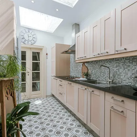 Appartamento Huswell - Spacious With Terrace, Pets Are Welcome Ostenda