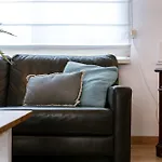 Casiola - Spacious With Terrace, Pets Are Welcome