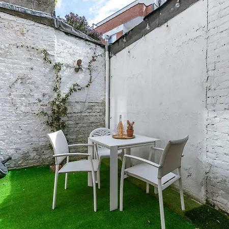 Casiola - Spacious With Terrace Apartament *