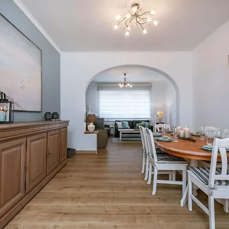 Casiola - Spacious With Terrace * Ostende