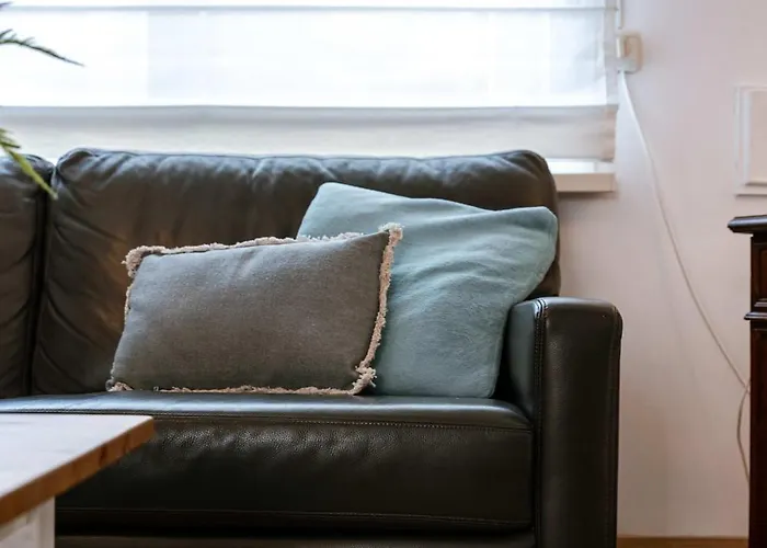 Huswell - Spacious With Terrace, Pets Are Welcome